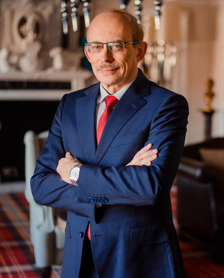Сергій Няньковський професор перший президент IUND Сергій Няньковський професор перший президент IUND